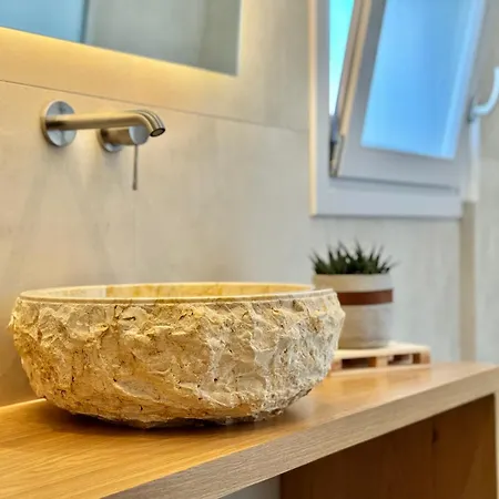 Noheme Luxury Szálloda *