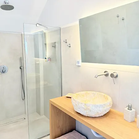 Noheme Luxury * Vourvoúlos