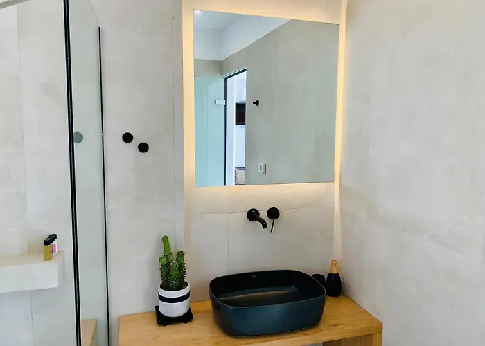 Hotell Noheme Luxury Vourvoúlos