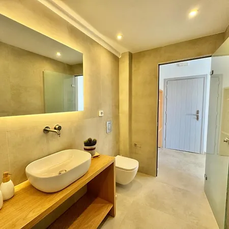 Noheme Luxury فندق Vourvoúlos